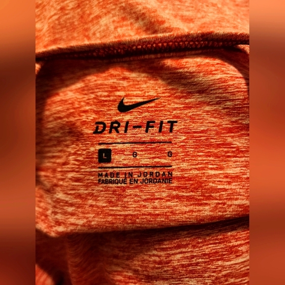 Nike Womens Seamless Dri-Fit Strappy Coral Gym Workout Tank- size Large- NWOT ❤️ - Picture 3 of 5